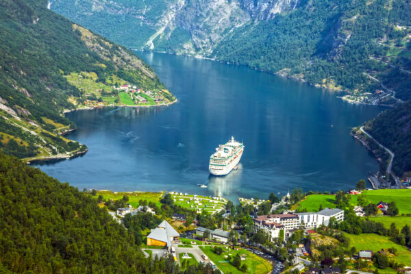 Geiranger fjordshutterstock_238235545