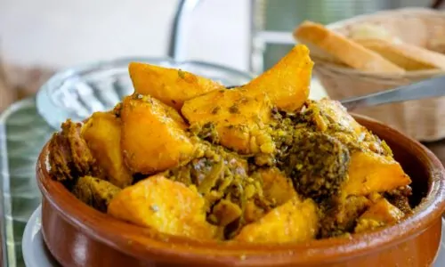 "sofrit,Pagès",Meat,With,Potatoes,Passed,In,Boiling,Oil,,Restaurant